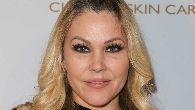 Shanna Moakler wearing her hair half up