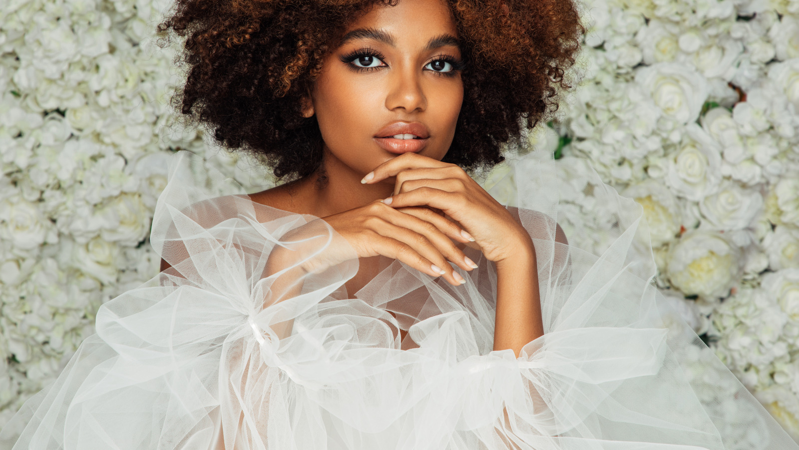 Shoe Colors That Pair Perfectly With White Dresses, No Matter The Style