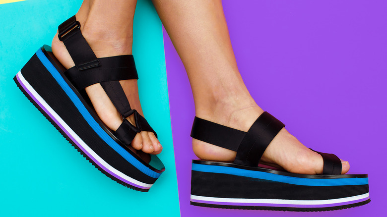 Flatform sandals