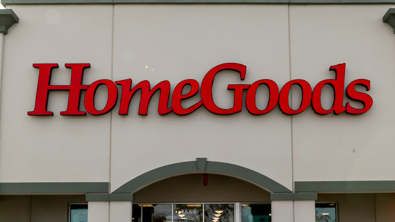 A HomeGoods storefront