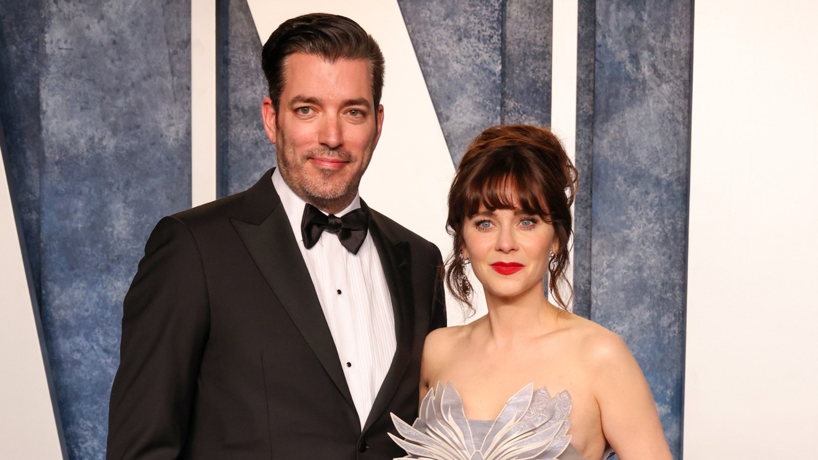 ジョナサン・スコットとズーイー・デシャネルは結婚式で金髪にするべき？私たちが実現させた