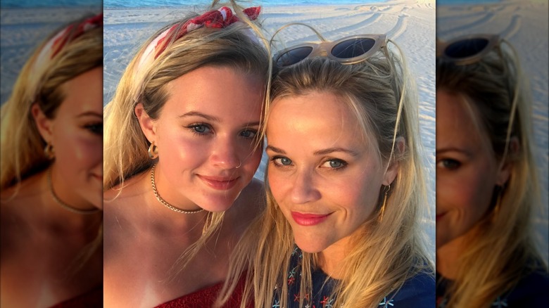 Reese Witherspoon and daughter Ava Phillippe pose together in July 2017