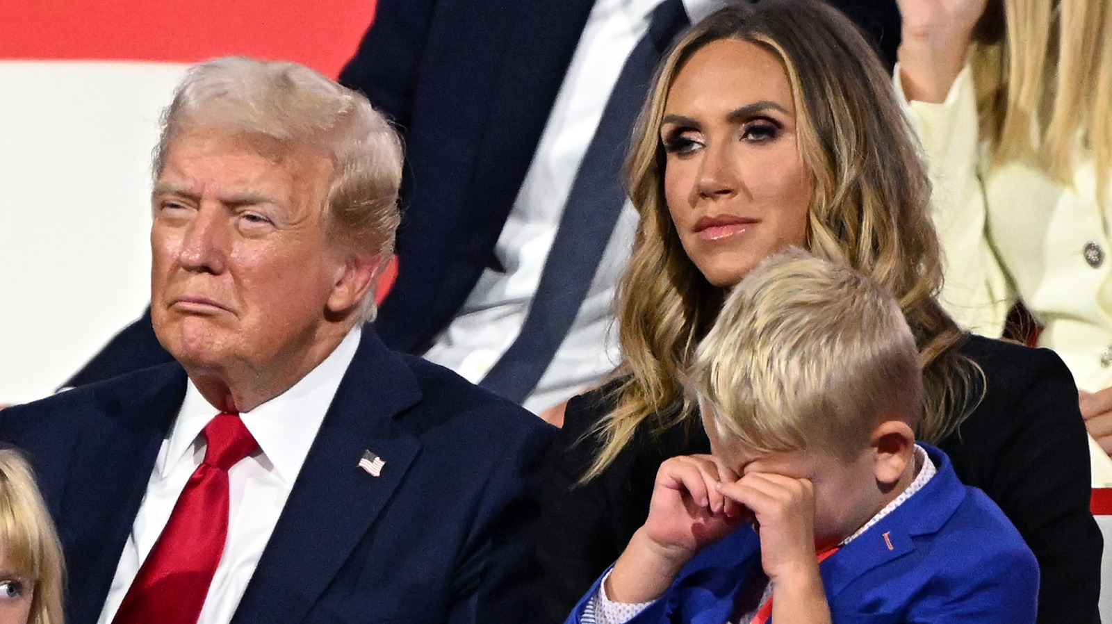 ララ・トランプは、彼女がふりをするほどドナルドに近づいていないかもしれない