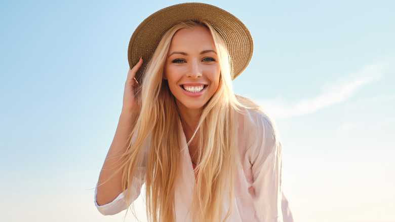 Simple Ways To Style Your Hair While Wearing A Hat