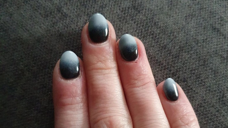 Black and white ombre nails
