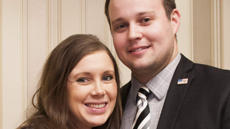 Anna and Josh Duggar standing together 