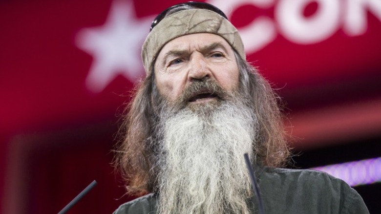 Phil Robertson speaks at he Conservative Political Action Conference in 2015