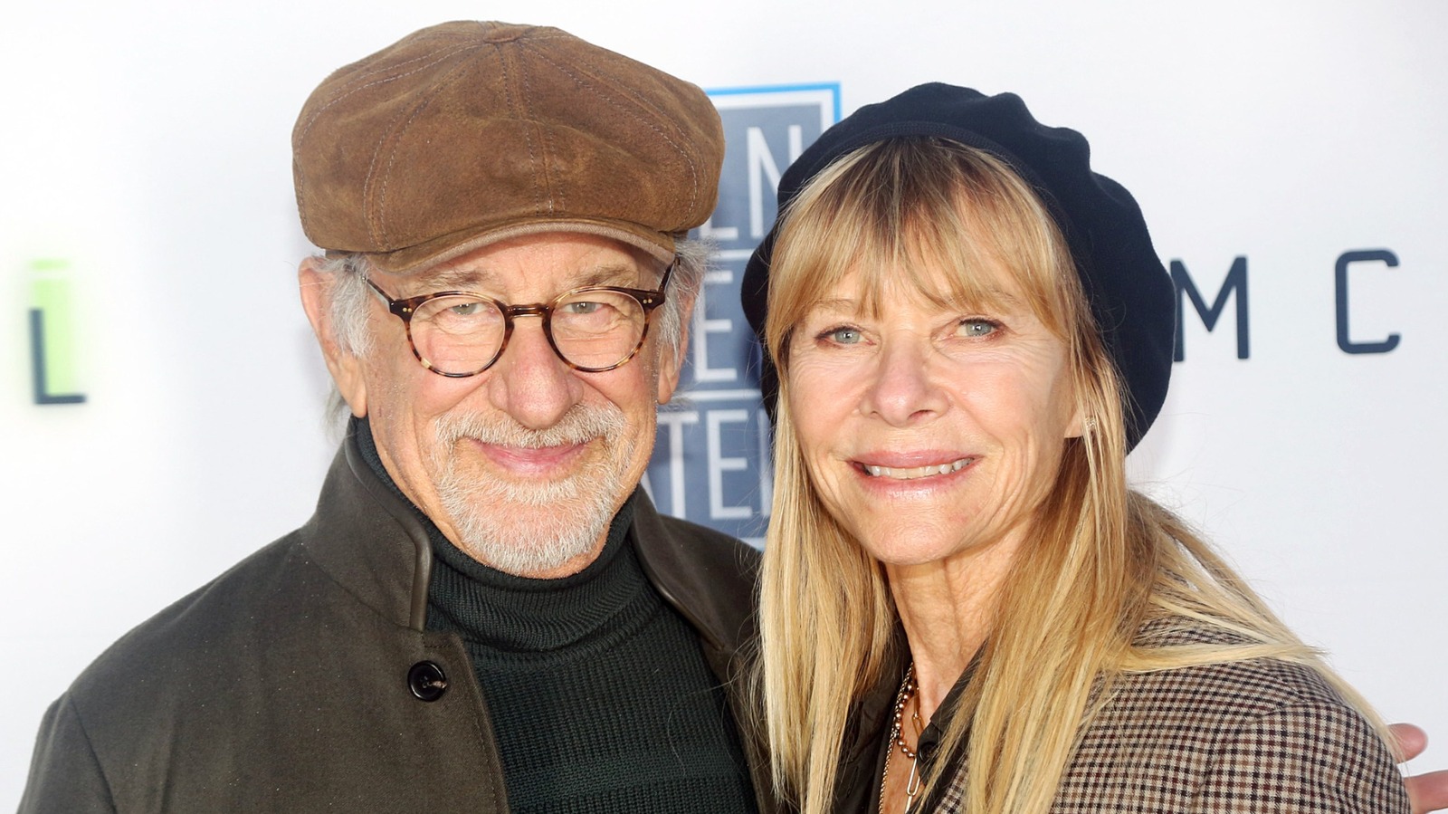 スティーブン・スピルバーグとケイト・キャプショーの結婚に関するこの疑わしい詳細は無視するのが難しい