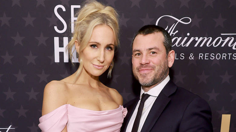 Nikki Glaser and Chris Convy on the red carpet