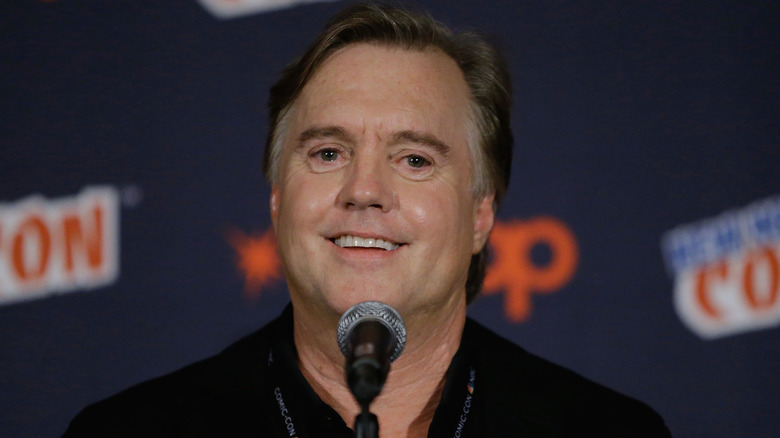 Shaun Casssidy smiling at the "Emerald City" panel at Comic Con in 2016
