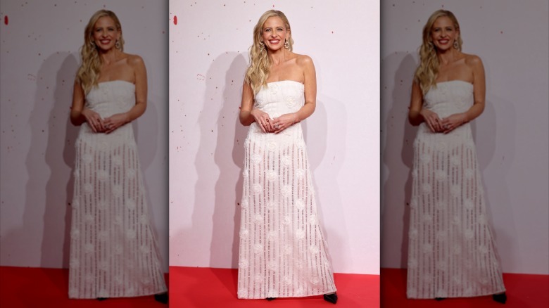 Sarah Michelle Gellar wearing white dress