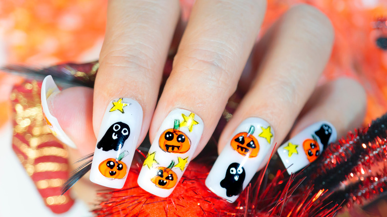 Subtle Halloween Nails You Will Love