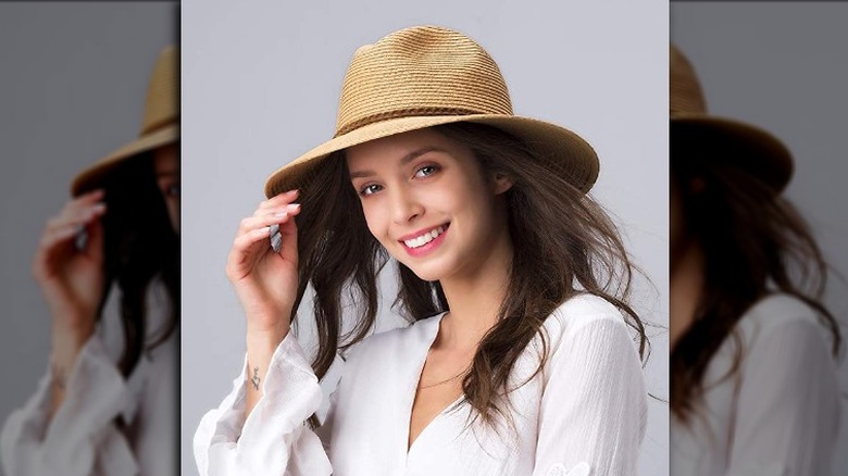 Furtalk white panama fedora hat with brown braid around center