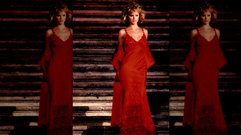 Eva Herzigová at the bottom of a staircase