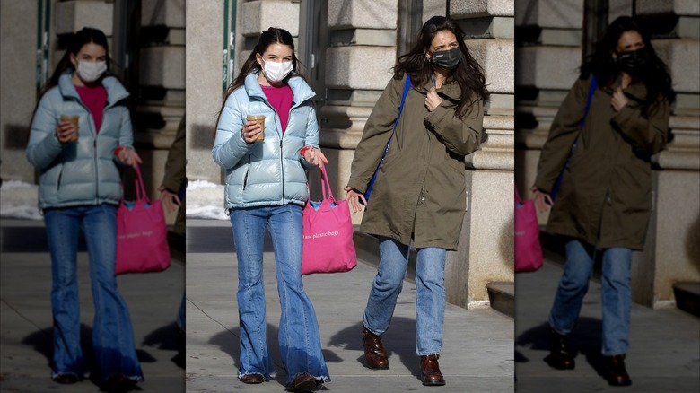 Suri Cruise and Katie Holmes walking in New York in 2021