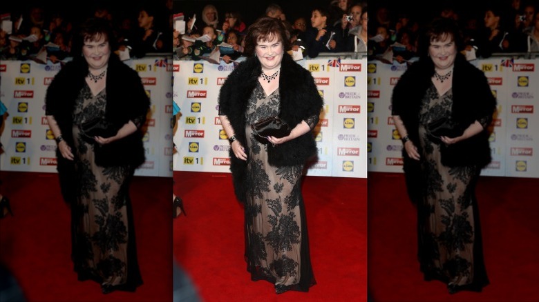 Susan Boyle smiling at the Flamingo Theater in 2012.
