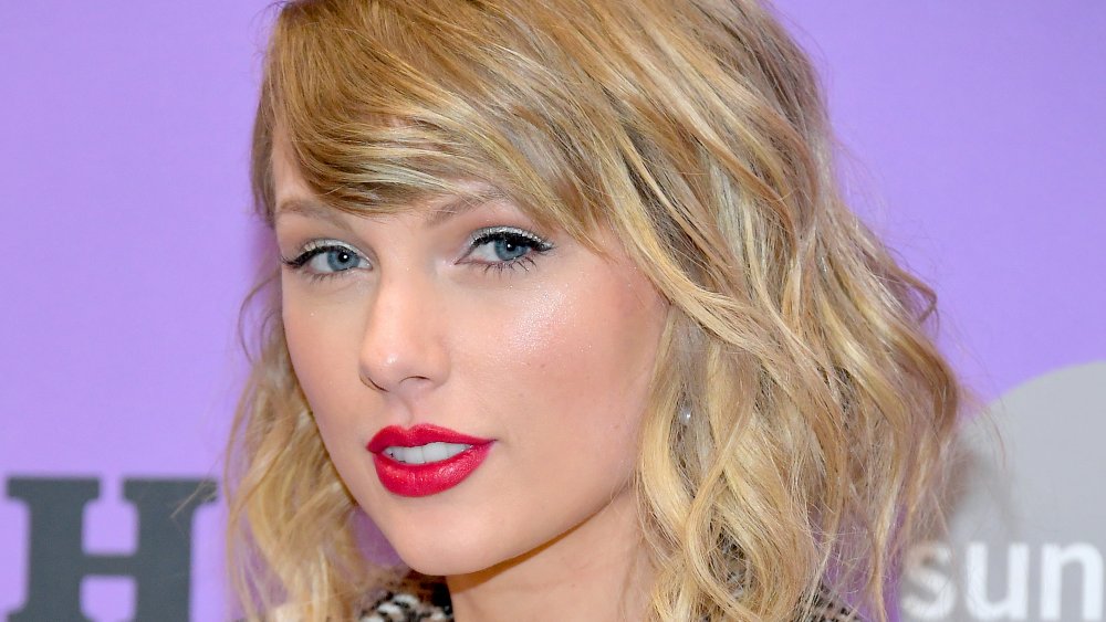 Taylor Swift Did Her Own Hair and Makeup for New Music Video