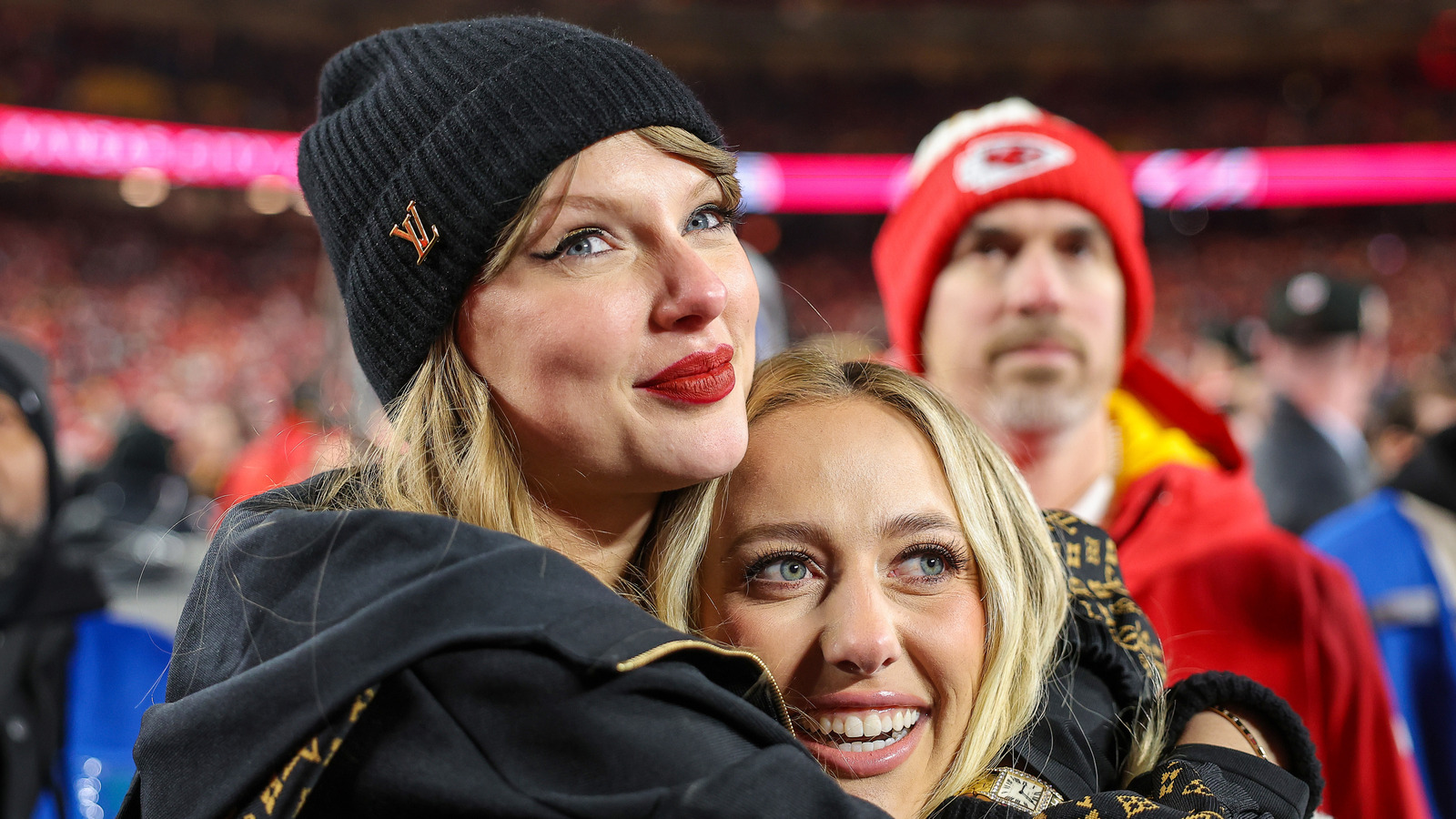 <a href="https://www.thelist.com/1985504/taylor-swift-brittany-mahomes-trump-scandal-cancelled-lyrics/" target="_blank">Taylor Swift Seemingly Defends Brittany Mahomes’ Trump Scandal On CANCELLED! & Fans Are Losing It</a>