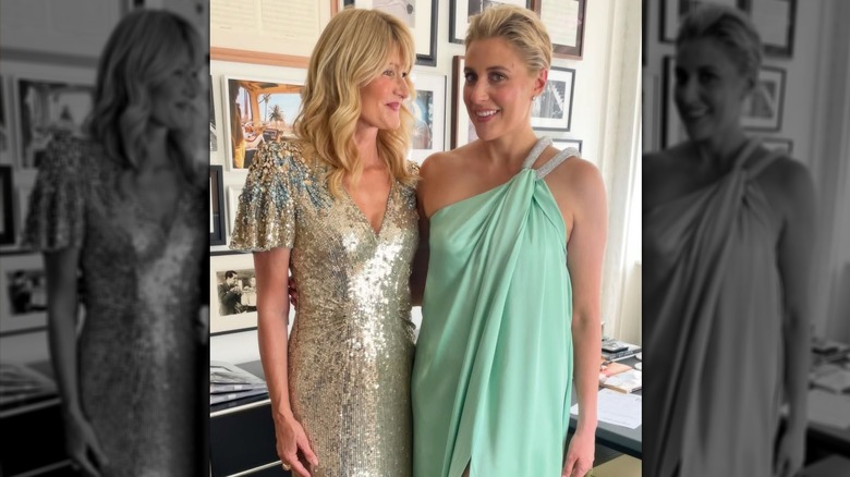 Gerta Gerwig and Laura Dern arm-in-arm, both smiling