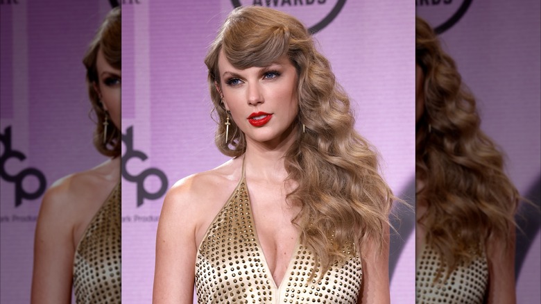 Taylor Swift at the 2022 American Music Awards