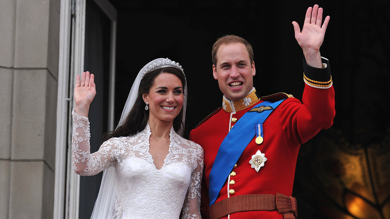 William and Kate waving from balcony on their wedding day