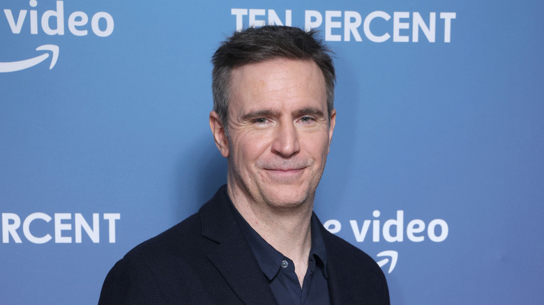 Jack Davenport posing 