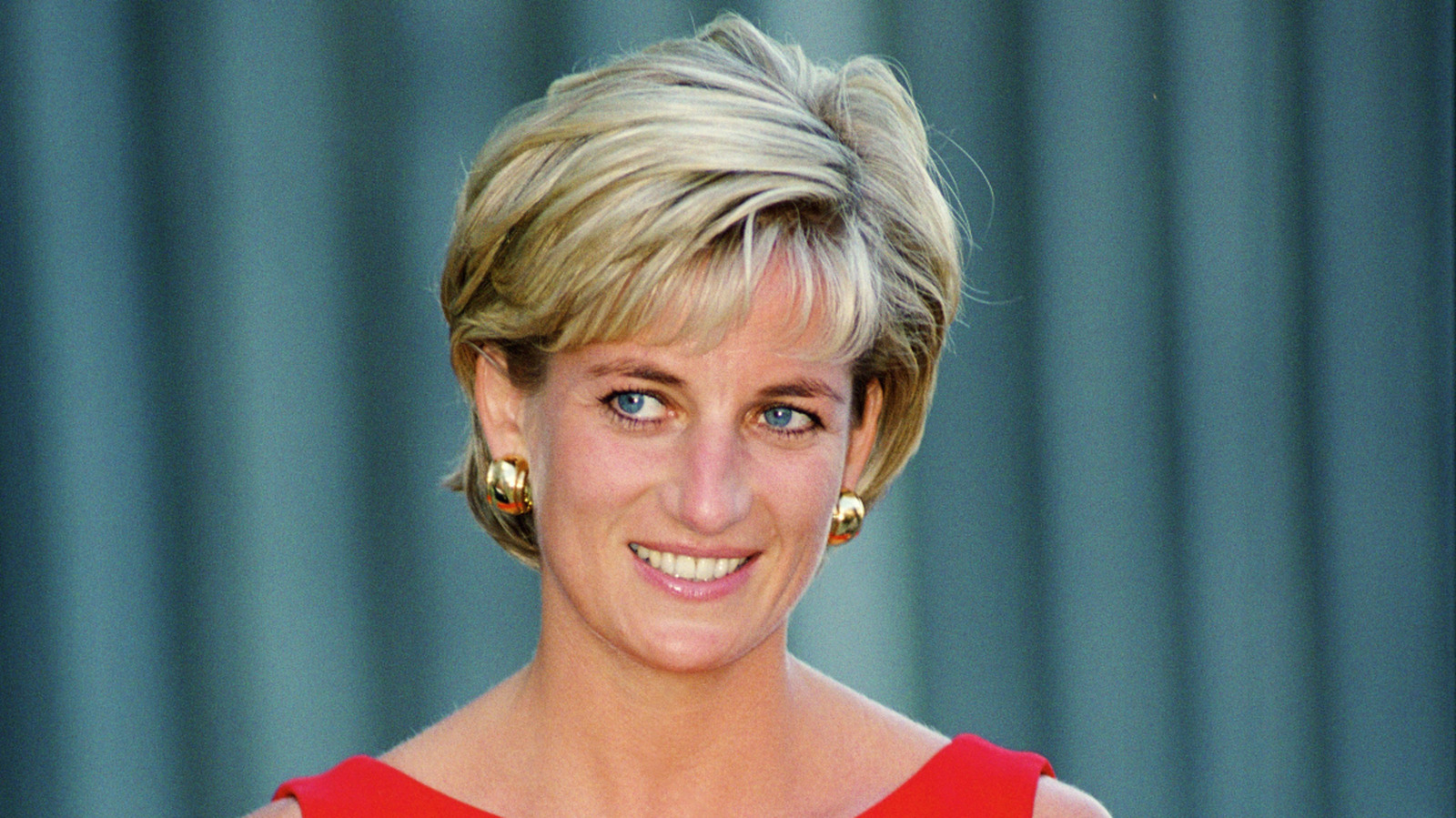 The 10 Best Signature Short Hair Styles That Celebrities Rocked In The '90s