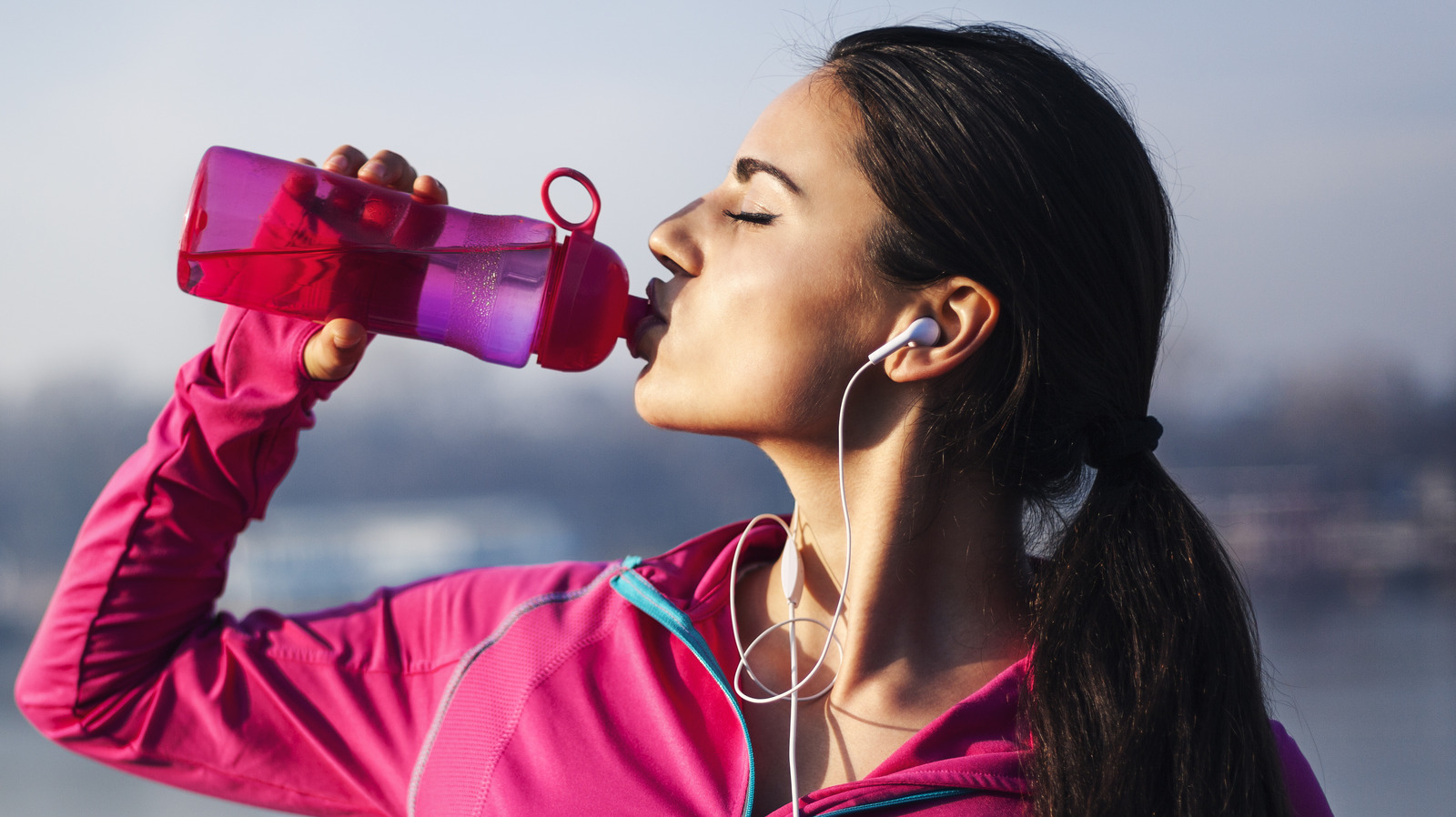 The 13 Best Water Bottles For Anyone On Your List