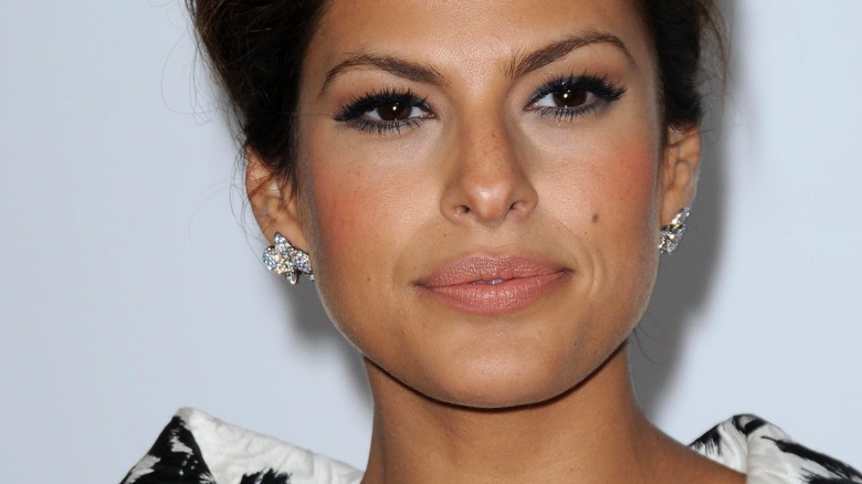 Eva Mendes posing 