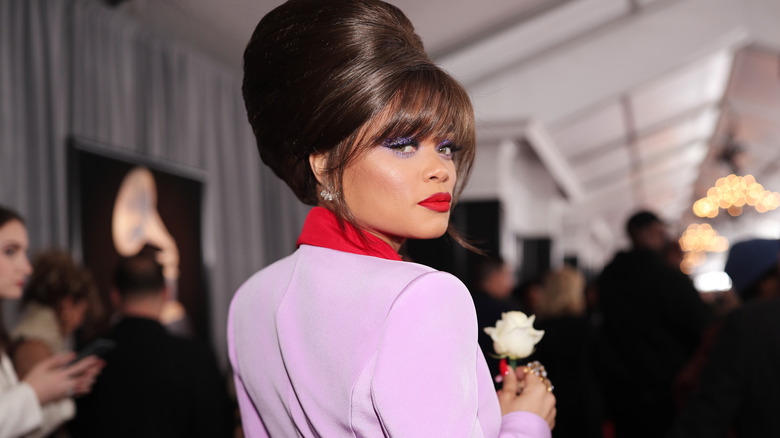 Singer Andra Day with traditional beehive