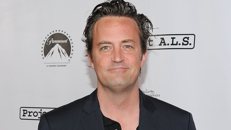 Matthew Perry at a red carpet event