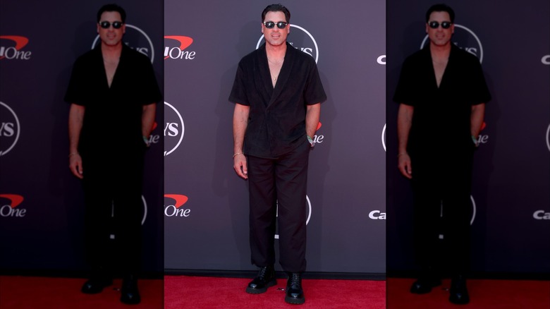 Maksim Chmerkovskiy posing