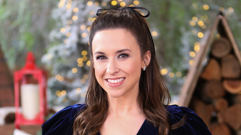 Lacey Chabert smiling