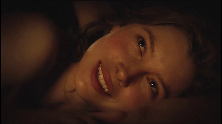 Jessica Biel as Sophie lying down