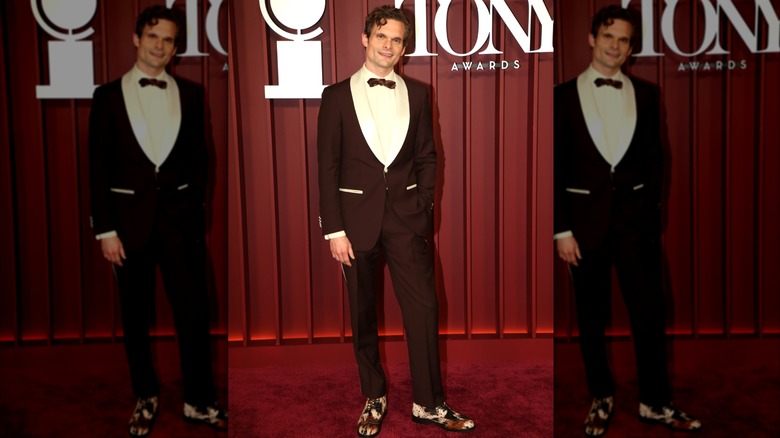 Andrew Durand posing on the 2025 Tony Awards red carpet