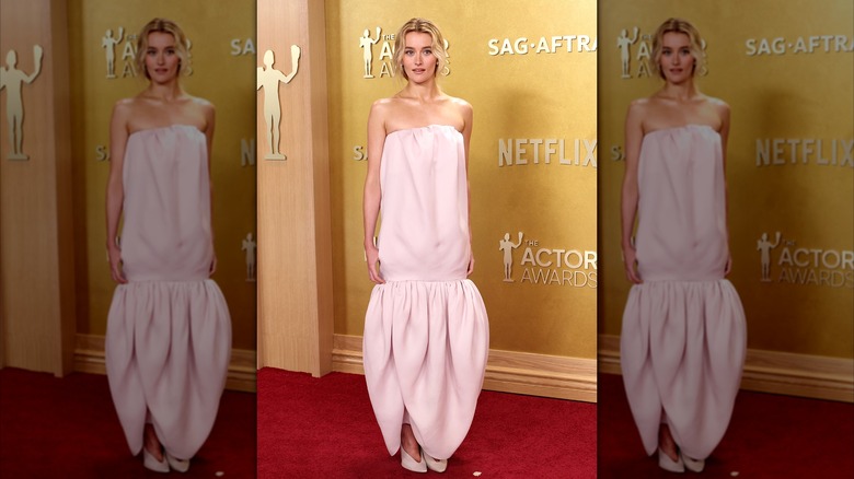 Sarah Pidgeon posing in a pink dress at the 2026 Actor Awards
