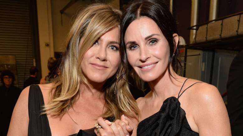 actresses Jennifer Aniston and Courteney Cox
