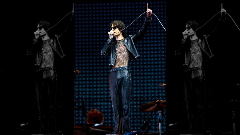 Sombr performing on Coachella's main stage in 2026