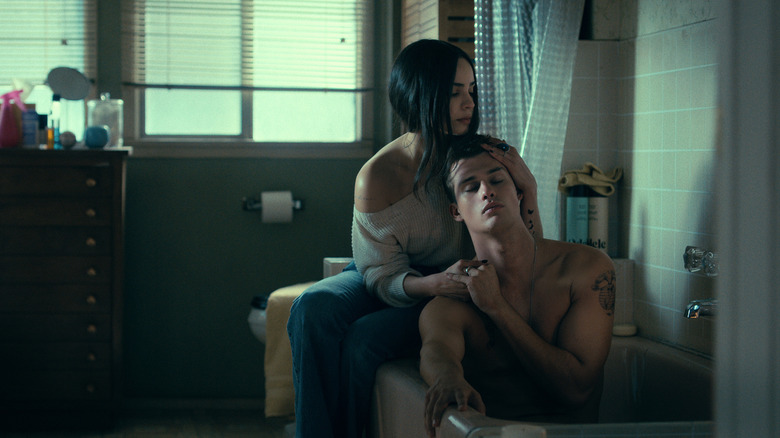Sofia Carson as Cassie and Nicholas Galitzine as Luke in Purple Hearts