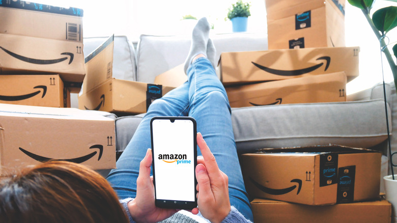 Shopping with Amazon app