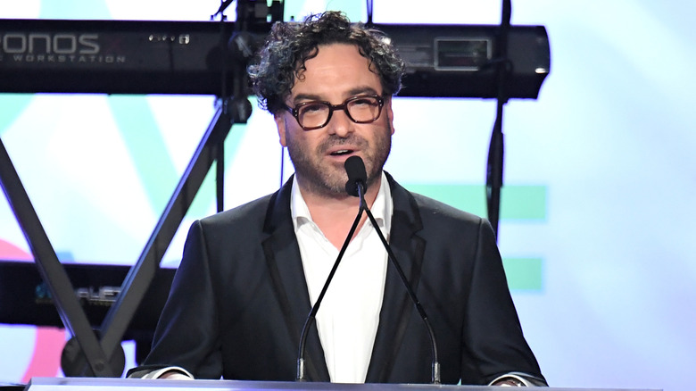 Johnny Galecki speaking during the 26th annual Race to Erase MS in Beverly Hills, California (2019)