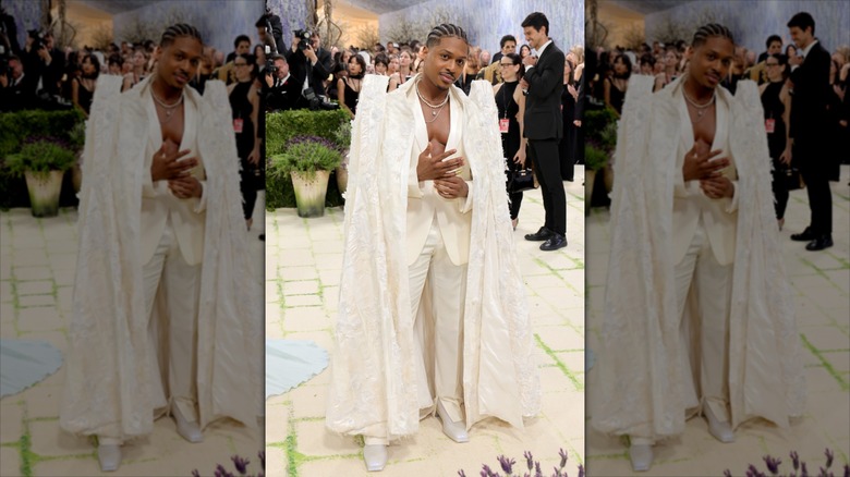 Ephraim Sykes in an all white suited fitted to look like angel wings at the 2026 MET Gala