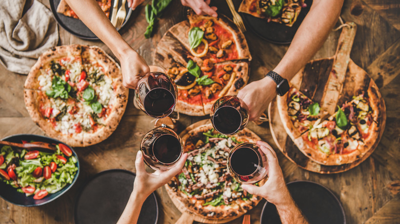 Red wine and pizza