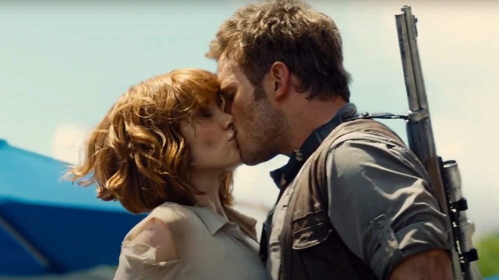 Bryce Dallas Howard and Chris Pratt's unscripted kiss in Jurassic World