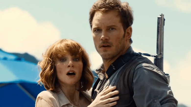 Bryce Dallas Howard and Chris Pratt in Jurassic World