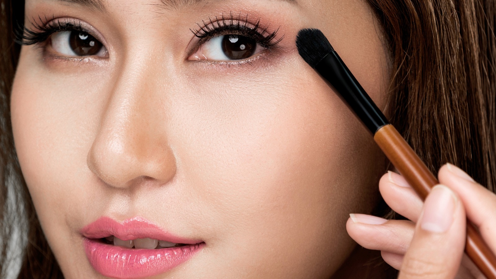 The Best Type Of Eyeshadow, According To 44 Of People The List Survey