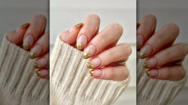 Gold star dip powder manicure