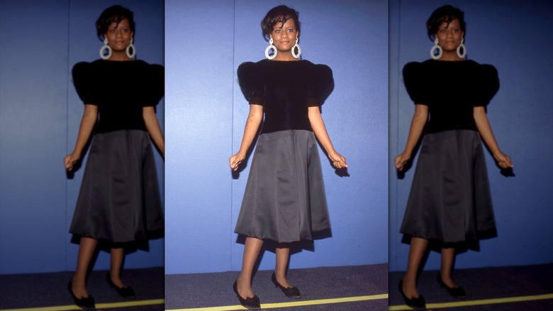 Tempestt Bledsoe posing