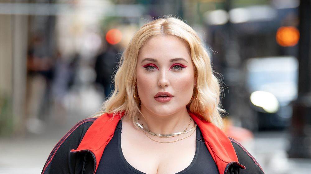 Hayley Hasselhoff in red winged eyeliner