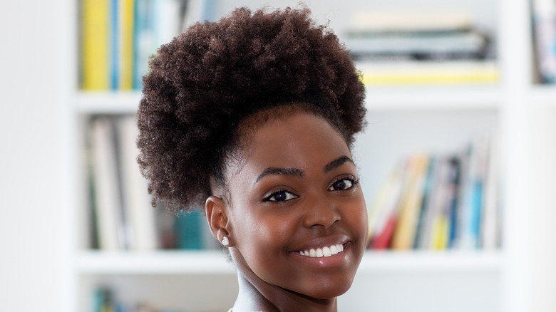 woman with afro bun